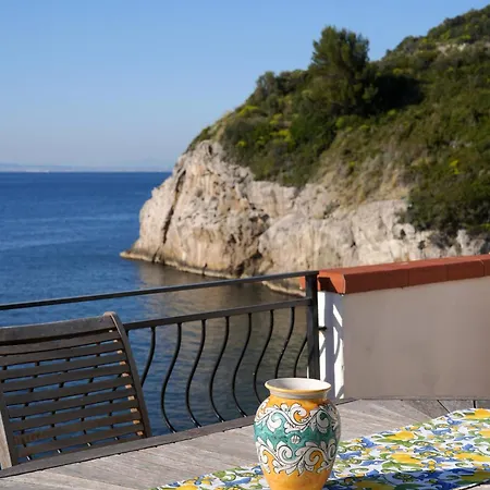 House Dream On The Sea Holiday home Massa Lubrense
